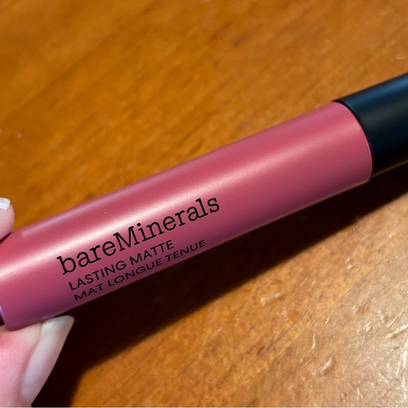 Bareminerals Mineralist Lasting Matte Liquid Lipstick Mighty - Picture 6 of 16